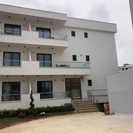 Hotel Adriatik Ksamil Buitenkant foto