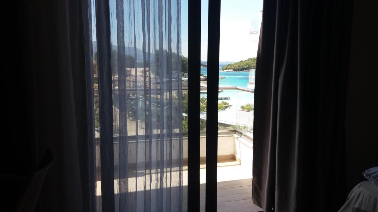 Hotel Adriatik Ksamil Buitenkant foto